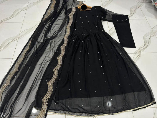 Women's Elegant Embroidered Chiffon Maxi Suit – 3 Pcs