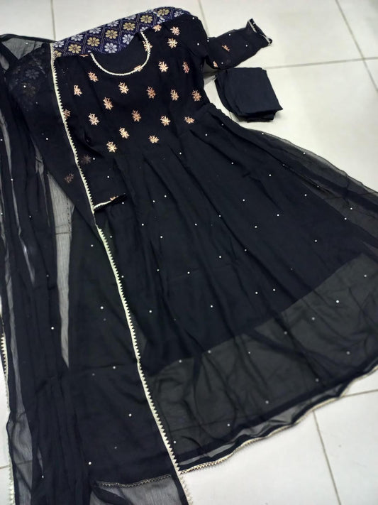 Stunning Black Chiffon Maxi Suit with 3 Pcs – Embroidered Elegance